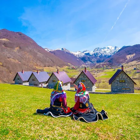 Alpini Villa *